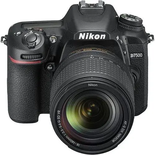 Nikon DSLR Camera Kit With 18-140mm VR Lens